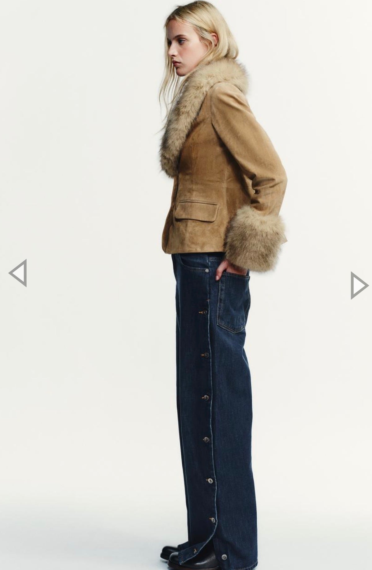 Viral side button jeans