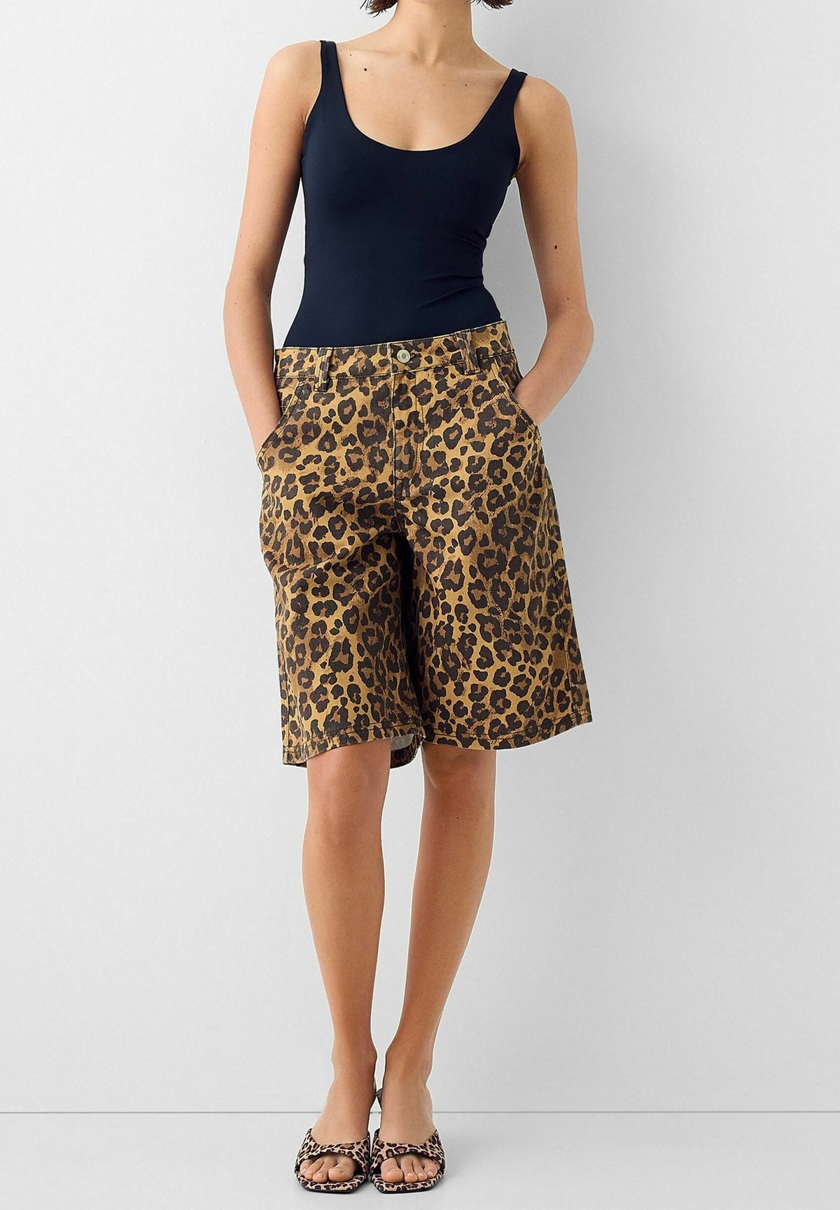 Animal print Bermuda jorts