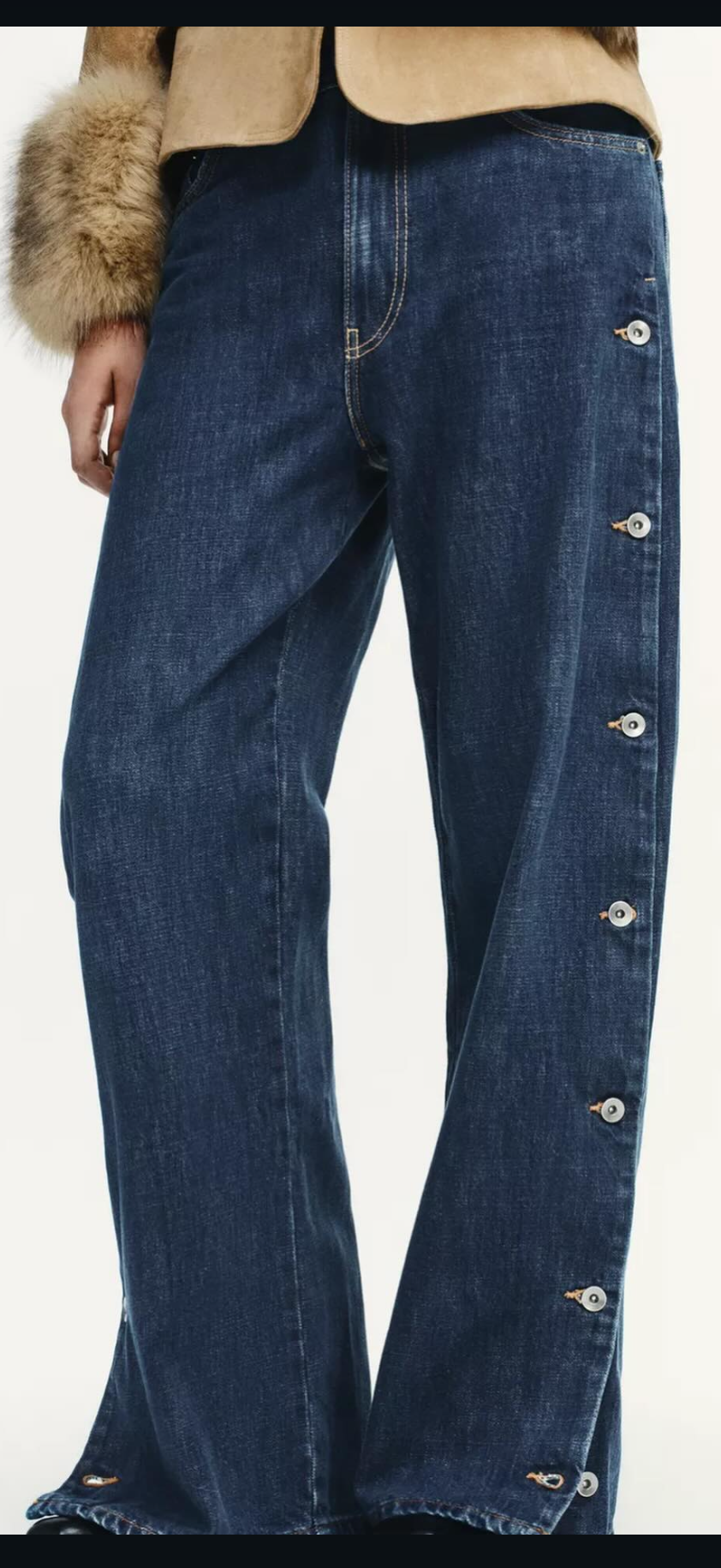 Viral side button jeans