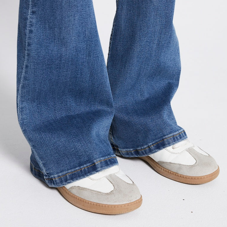 Bad Intentions “ SNAKE FLARE “Jeans